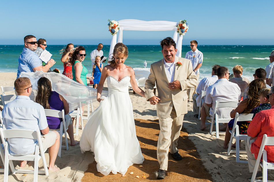 Beachfront destination wedding at luxurious private vacation rental Villa Estero in Los Cabos,Mexico