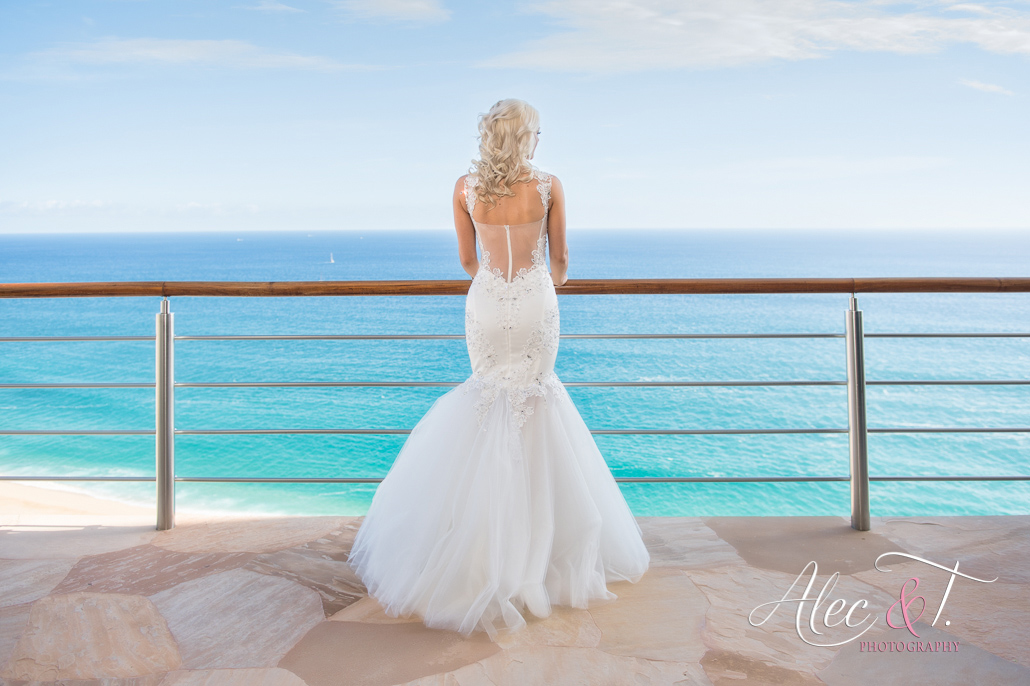 Luxury Destination Wedding in Cabo San Lucas Mexico at private vacation rental Villa Bellissima overlooking the Pacific Ocean