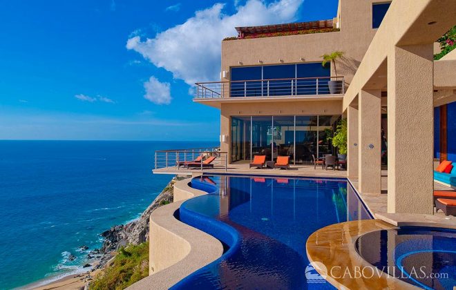 Villa Bellissima pool and view of ocean